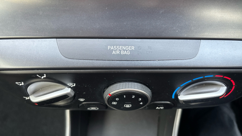 Hyundai i20 1.0T GDi 48V MHD SE Connect 5dr Petrol Hatchback